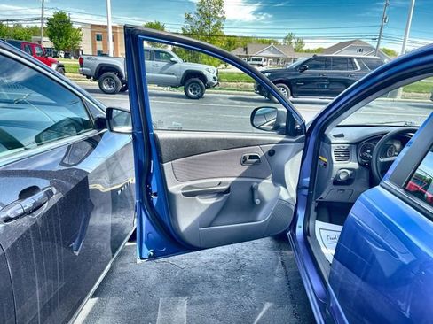 Used 2010 Kia Rio5 FWD image 18