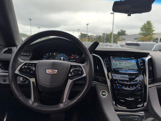 Used 2018 Cadillac Escalade Platinum AWD/4WD image 19
