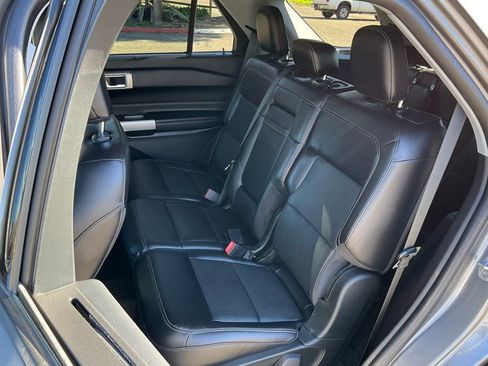 Used 2021 Ford Explorer Limited w/ Equipment Group 301A image 28