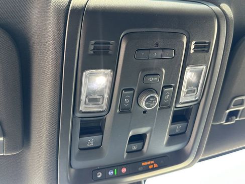 Used 2022 Chevrolet Tahoe RST w/ Luxury Package image 35