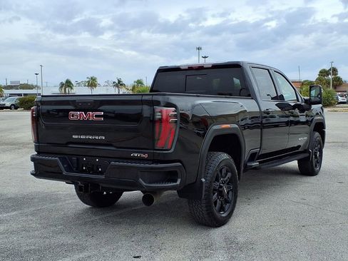 Used 2024 GMC Sierra 2500 AT4 w/ AT4 Premium Plus Package image 7