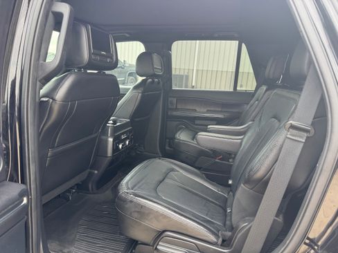 Used 2019 Ford Expedition Limited w/ Equipment Group 302A image 9