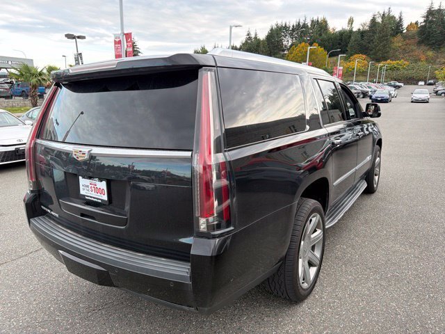 Used 2020 Cadillac Escalade ESV Luxury AWD/4WD image 5