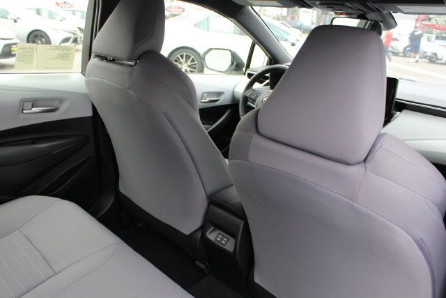 Certified 2026 Toyota Corolla SE FWD image 28