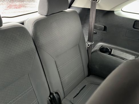 Used 2017 Kia Sorento AWD image 29