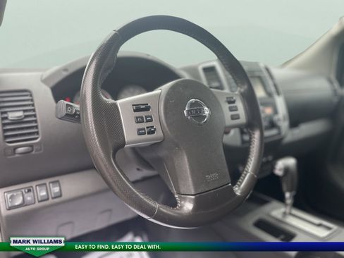 Used 2019 Nissan Frontier PRO-4X image 15