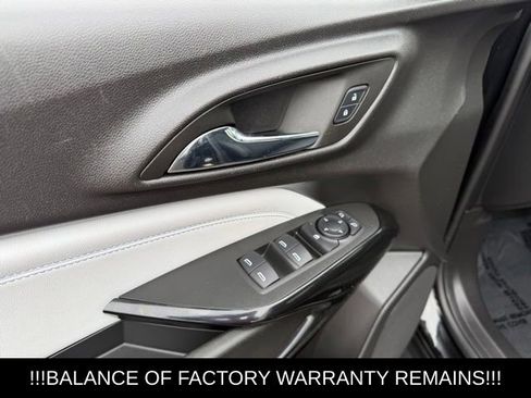 Used 2025 Chevrolet Trax LT FWD image 23