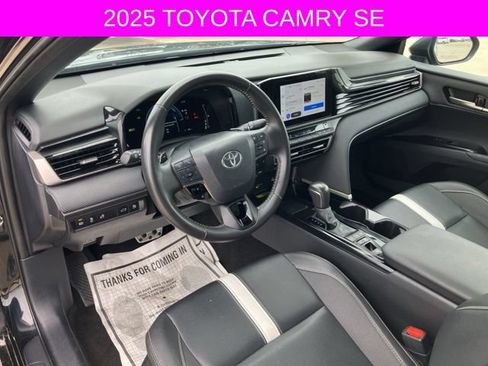 Used 2025 Toyota Camry SE FWD image 25