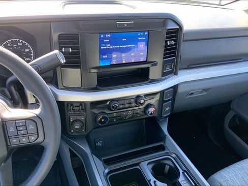 Used 2026 Ford F250 XLT w/ FX4 Off-Road Package image 7