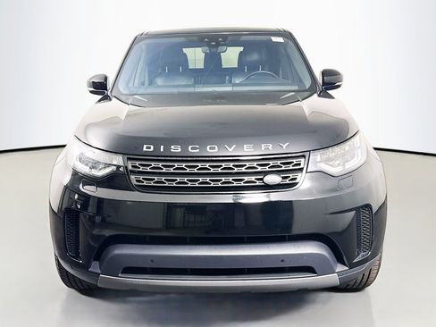 Used 2020 Land Rover Discovery SE image 2