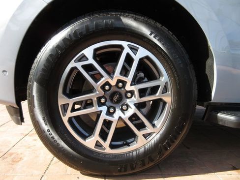 Certified 2025 Ford Expedition Max Active image 8