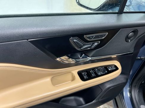 Used 2022 Lincoln Corsair Reserve w/ Equipment Group 201A image 22