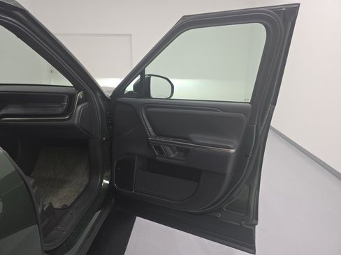 Used 2024 Rivian R1T Adventure AWD/4WD image 18