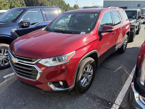 Used 2019 Chevrolet Traverse LT FWD image 14