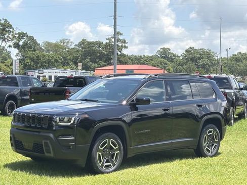 New 2026 Jeep Cherokee Laredo AWD/4WD image 15