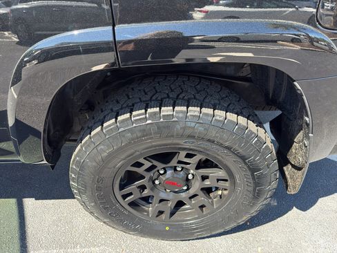 Used 2020 Toyota 4Runner TRD Off-Road image 8