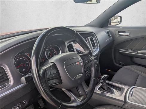 Used 2022 Dodge Charger SXT image 10