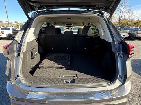 New 2026 Nissan Rogue SV image 16