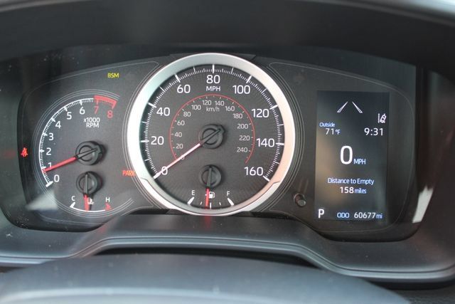 Used 2022 Toyota Corolla SE w/ SE Premium Package FWD image 14