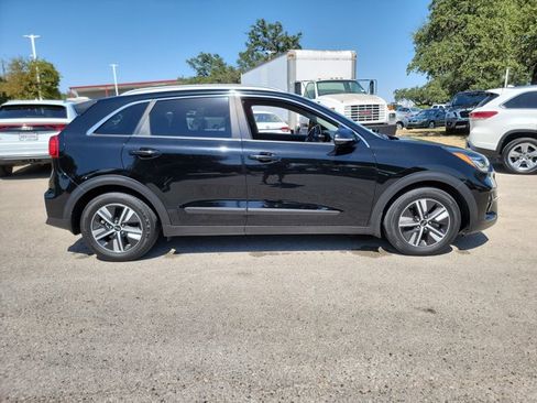 Used 2020 Kia Niro EX Premium FWD image 4