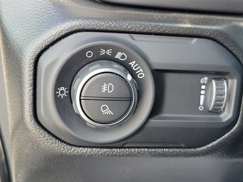 Used 2023 Jeep Gladiator Sport AWD/4WD image 30