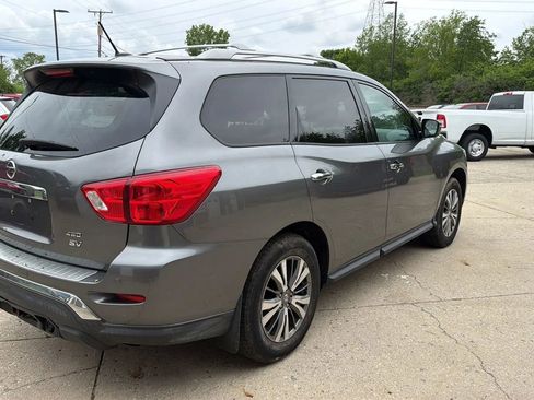 Used 2018 Nissan Pathfinder SV w/ SV Tech Package AWD/4WD image 5