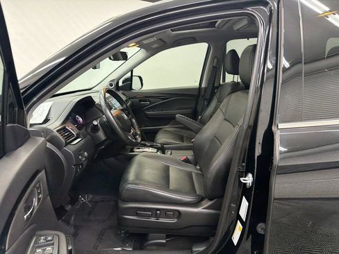 Used 2022 Honda Pilot Touring image 9