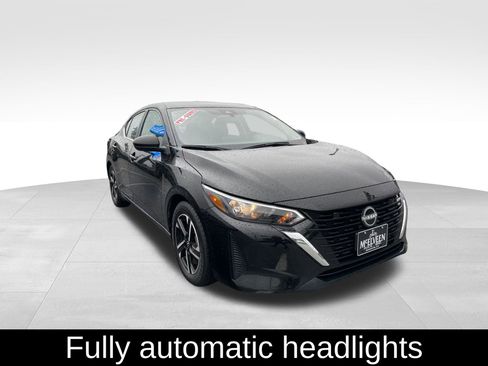 Used 2024 Nissan Sentra SV image 3