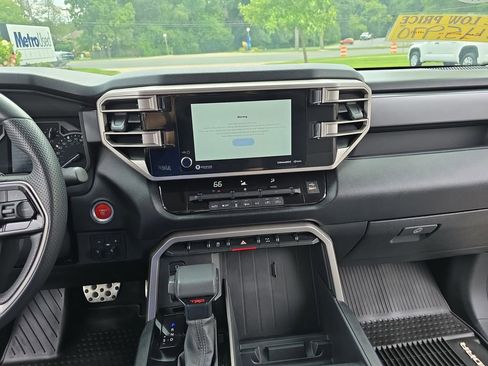 Used 2022 Toyota Tundra SR5 image 20