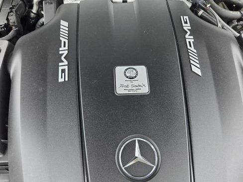 Used 2019 Mercedes-Benz AMG GT Roadster image 21