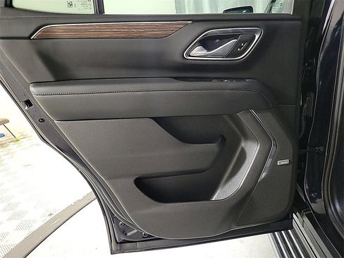 Used 2024 Chevrolet Tahoe High Country w/ Premium Package 2 image 25