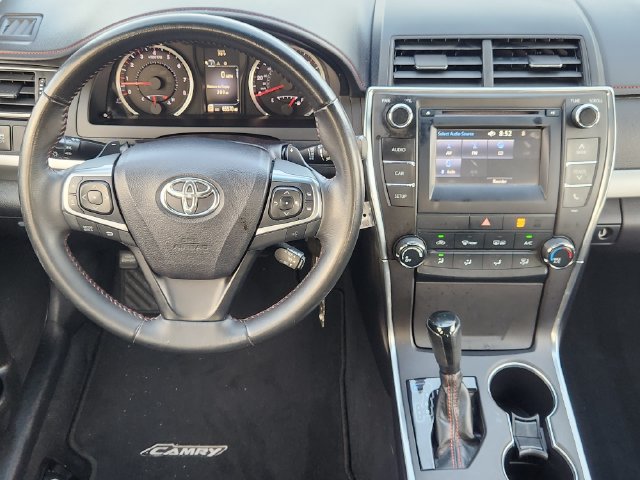 Used 2016 Toyota Camry SE FWD image 26