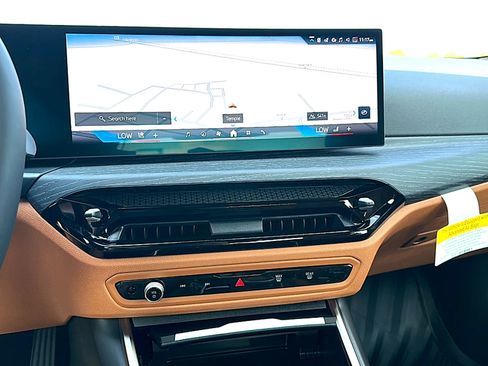 New 2026 BMW 330i Sedan w/ Premium Package RWD image 22