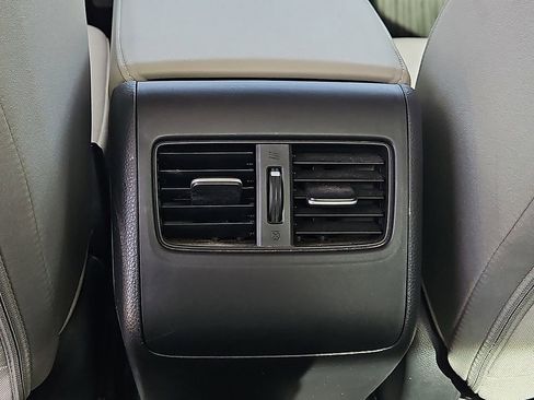 Used 2019 Honda Accord EX image 18