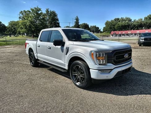 Used 2022 Ford F150 XLT w/ Equipment Group 302A High AWD/4WD image 11