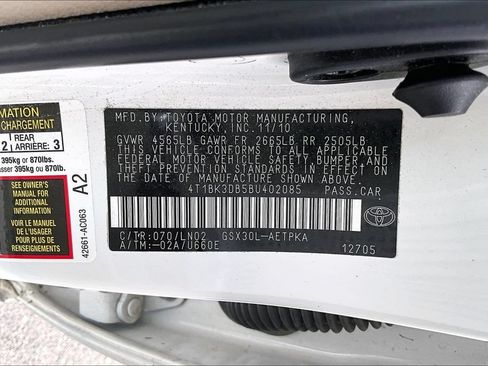 Used 2011 Toyota Avalon Limited FWD image 30