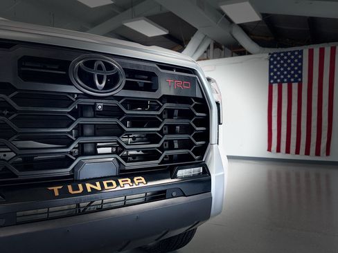 Used 2023 Toyota Tundra Limited w/ TRD Off-Road Package AWD/4WD image 11