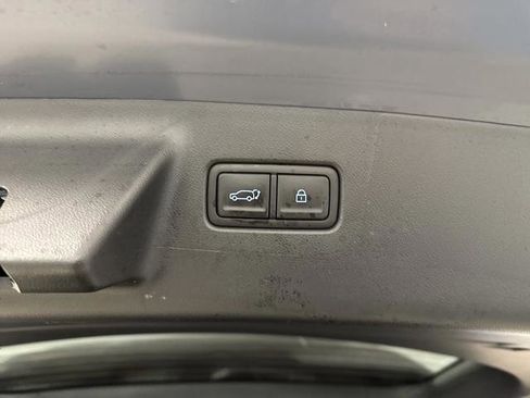 Used 2025 Hyundai Santa Fe SEL image 14