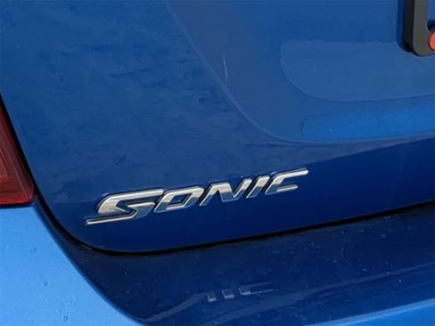 Used 2020 Chevrolet Sonic LT image 20