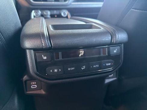 Used 2024 Toyota Grand Highlander Limited image 18