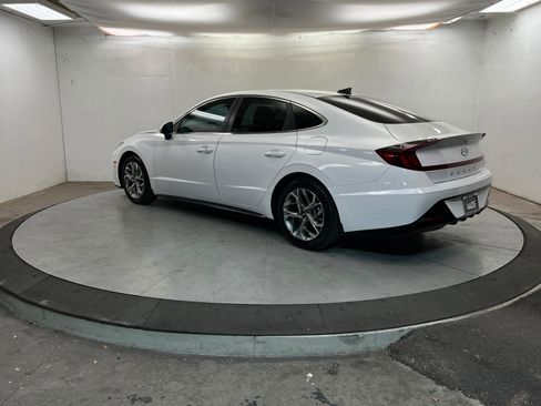 Used 2023 Hyundai Sonata SEL image 3