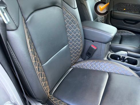 Used 2022 Jeep Gladiator Overland AWD/4WD image 35