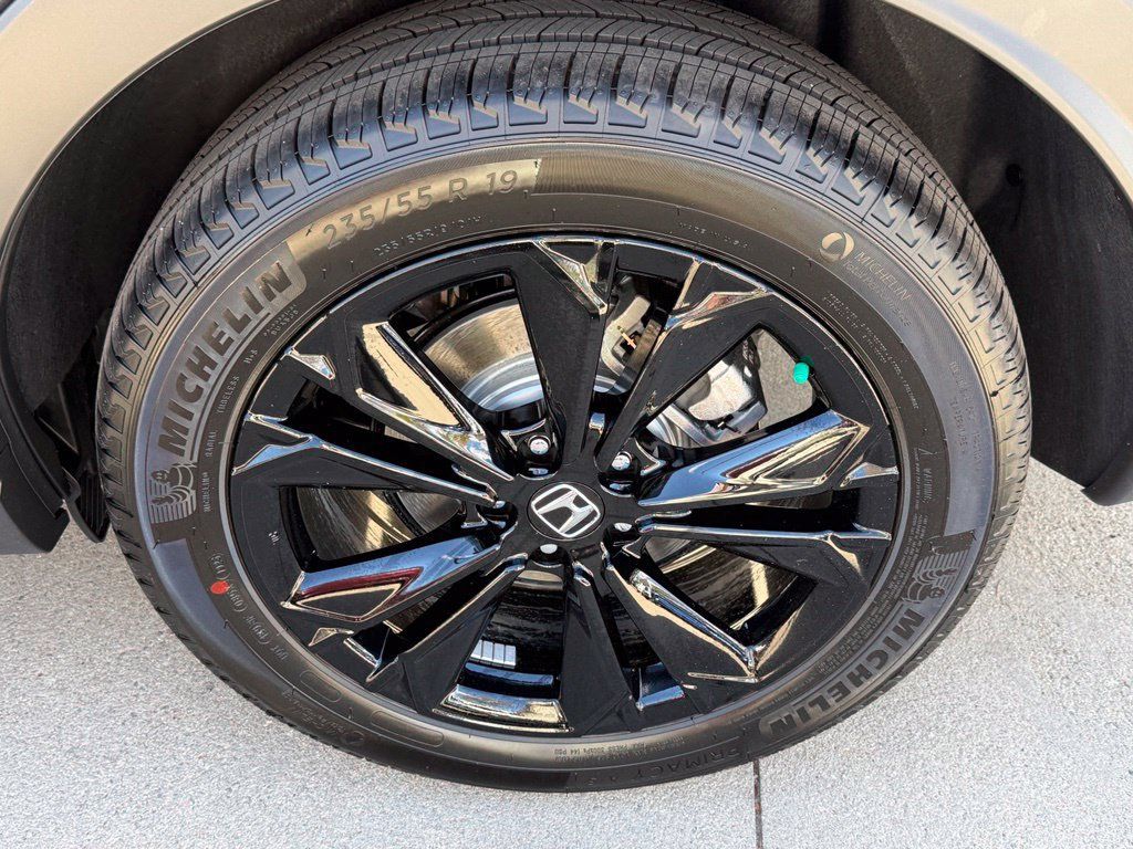 Certified 2026 Honda CR-V Sport Touring image 10