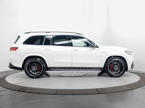 Used 2026 Mercedes-Benz GLS 63 AMG 4MATIC image 35