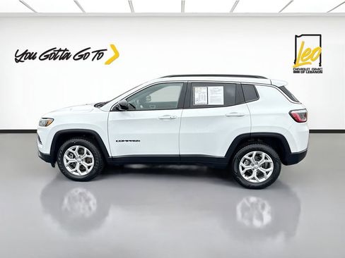 Used 2024 Jeep Compass Latitude image 8