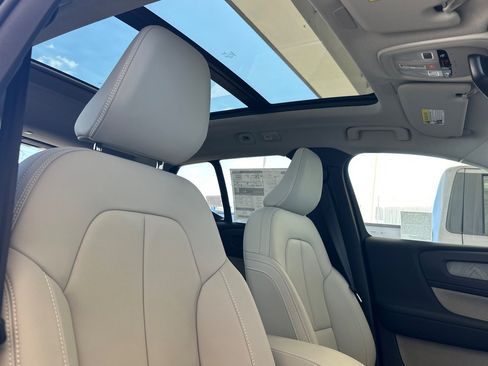 New 2026 Volvo XC40 B5 Ultra AWD/4WD image 13