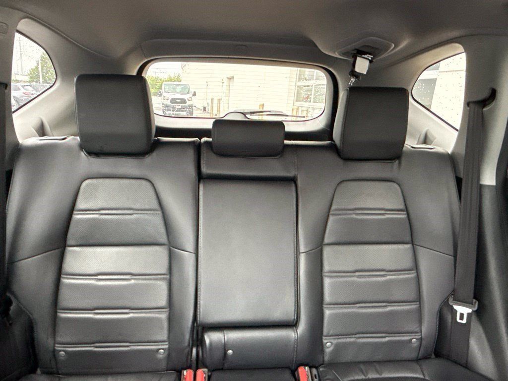 Used 2018 Honda CR-V Touring image 11