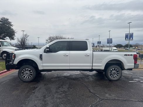 Used 2022 Ford F250 Lariat image 3