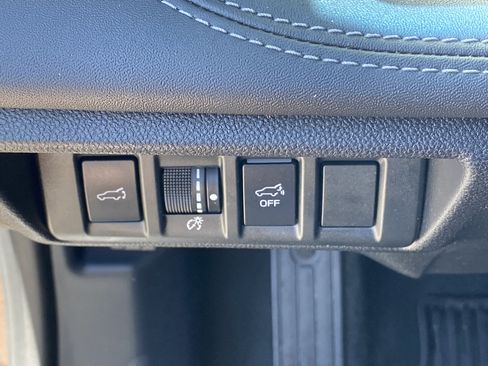Used 2020 Subaru Outback Limited AWD/4WD image 14