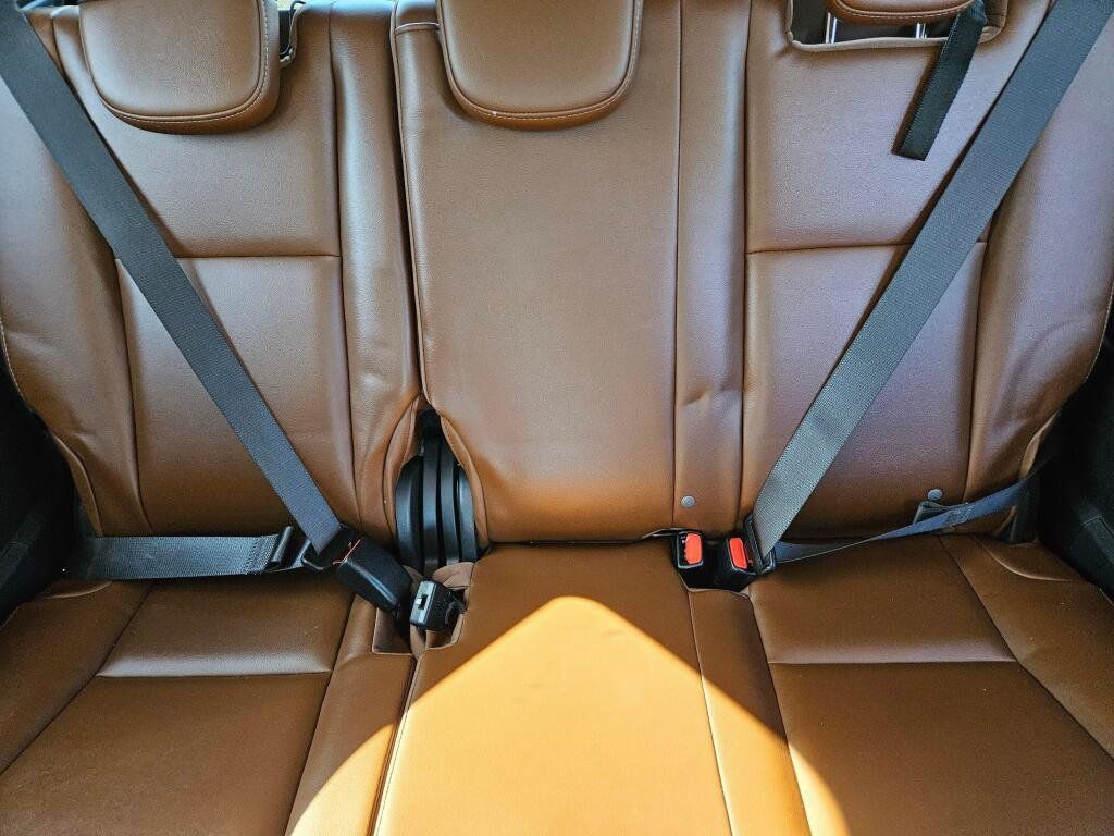 Used 2019 Subaru Ascent Touring AWD/4WD image 10